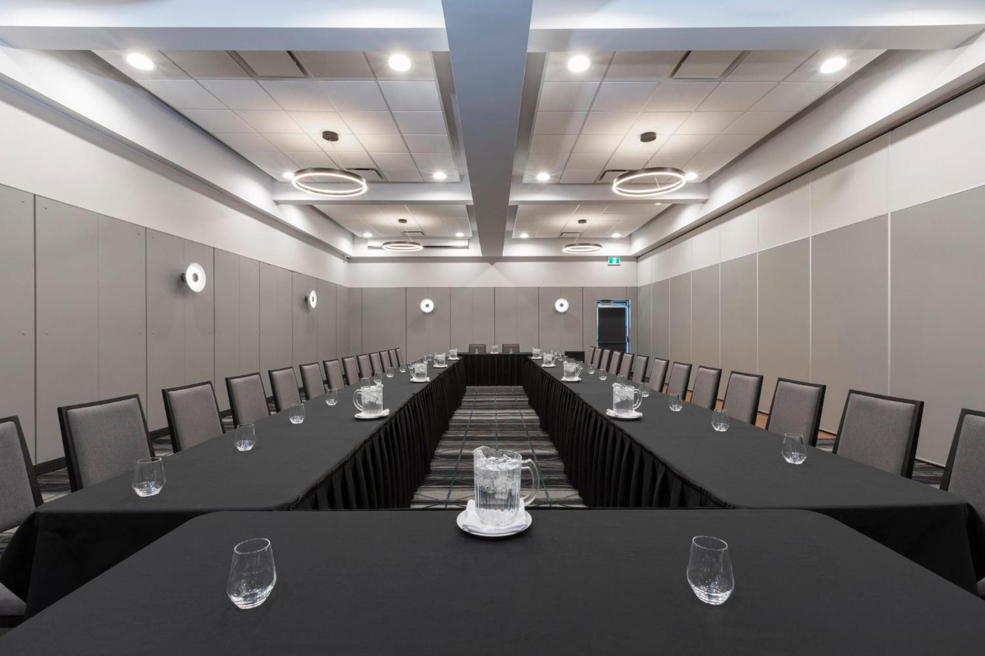 Holiday Inn St-Jean-Sur-Richelieu Congres By Ihg Saint-Jean-sur-Richelieu Εξωτερικό φωτογραφία